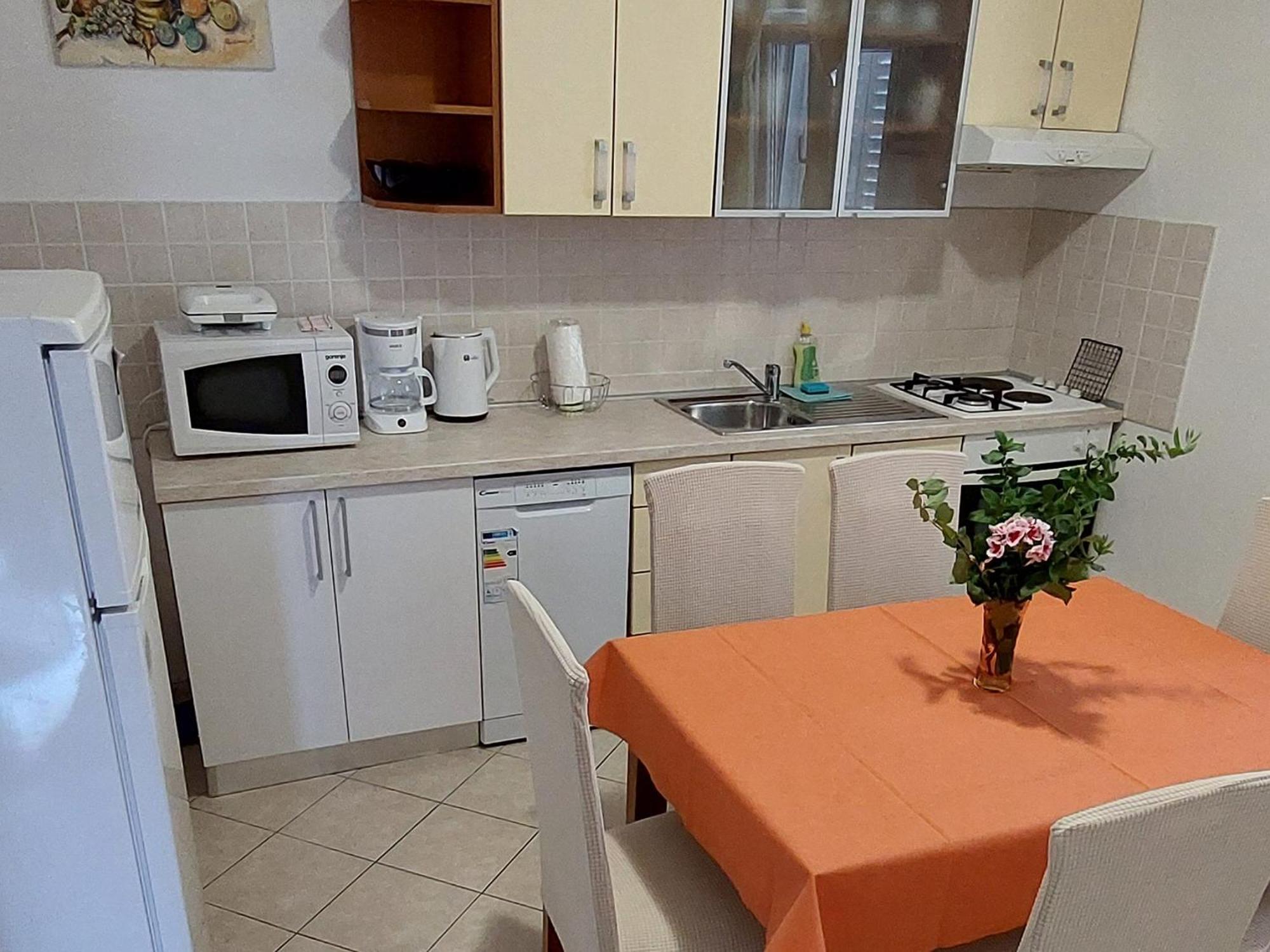 Apartmani Sonja Макарска Экстерьер фото