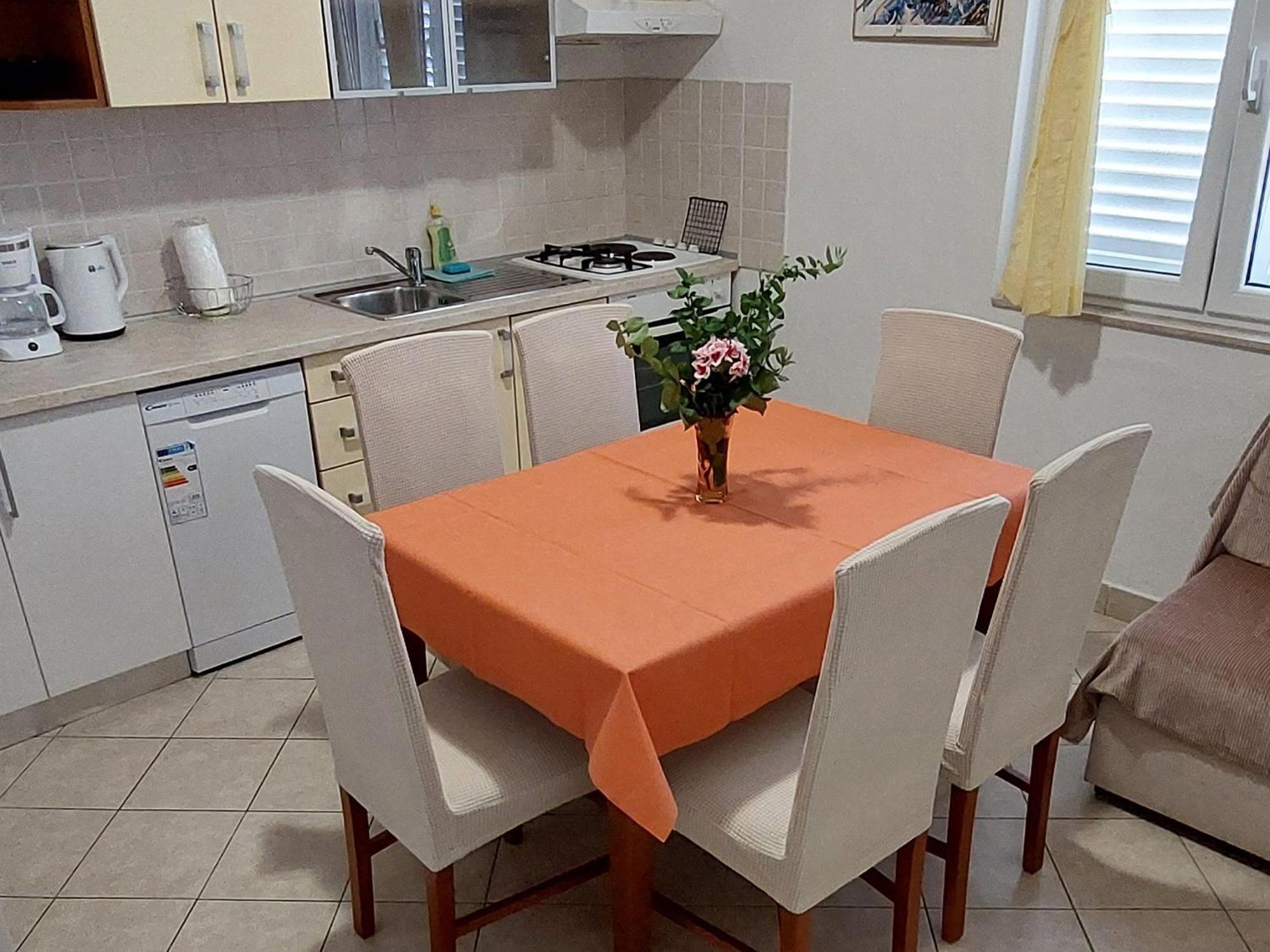 Apartmani Sonja Макарска Экстерьер фото