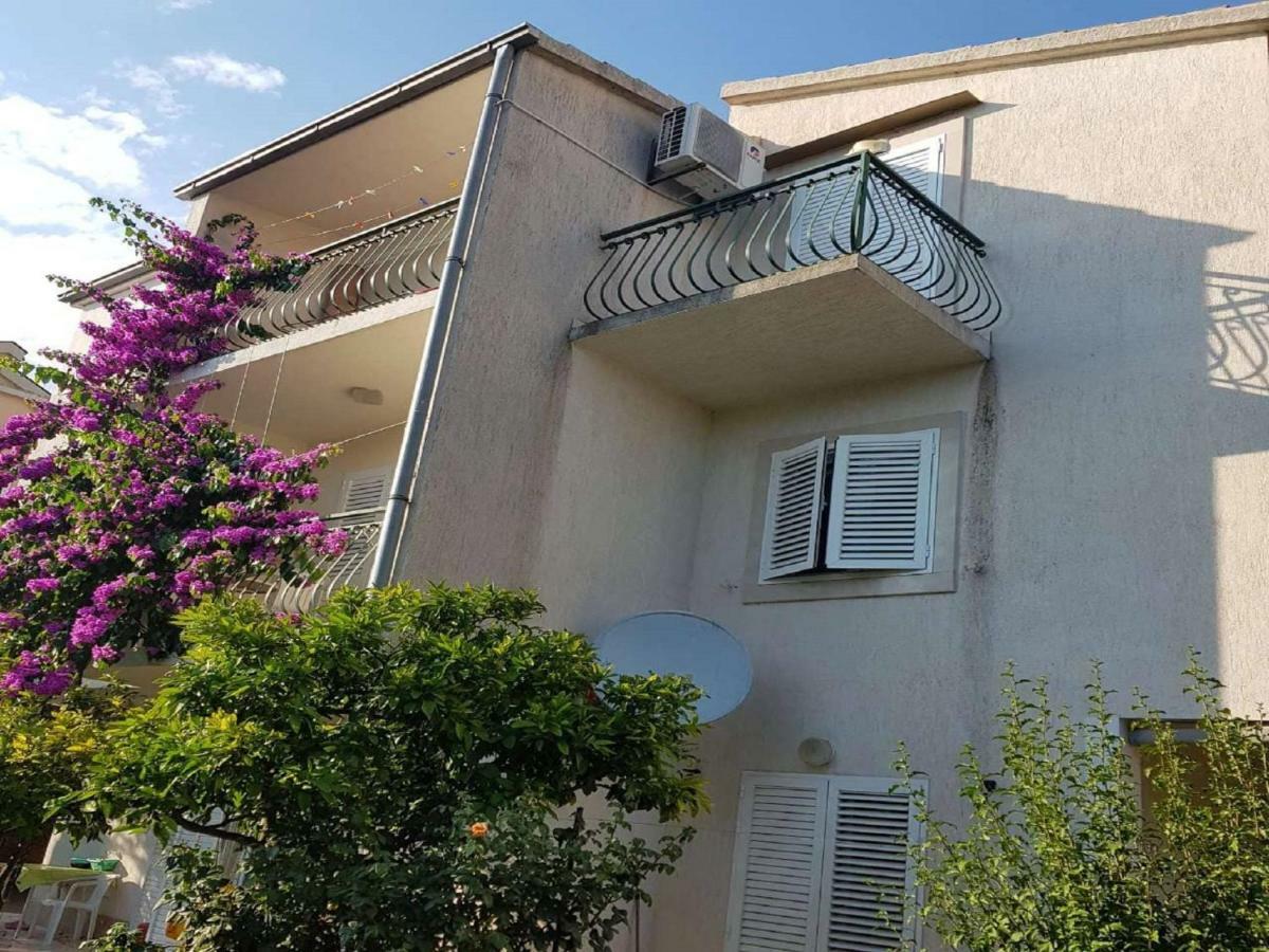 Apartmani Sonja Макарска Экстерьер фото